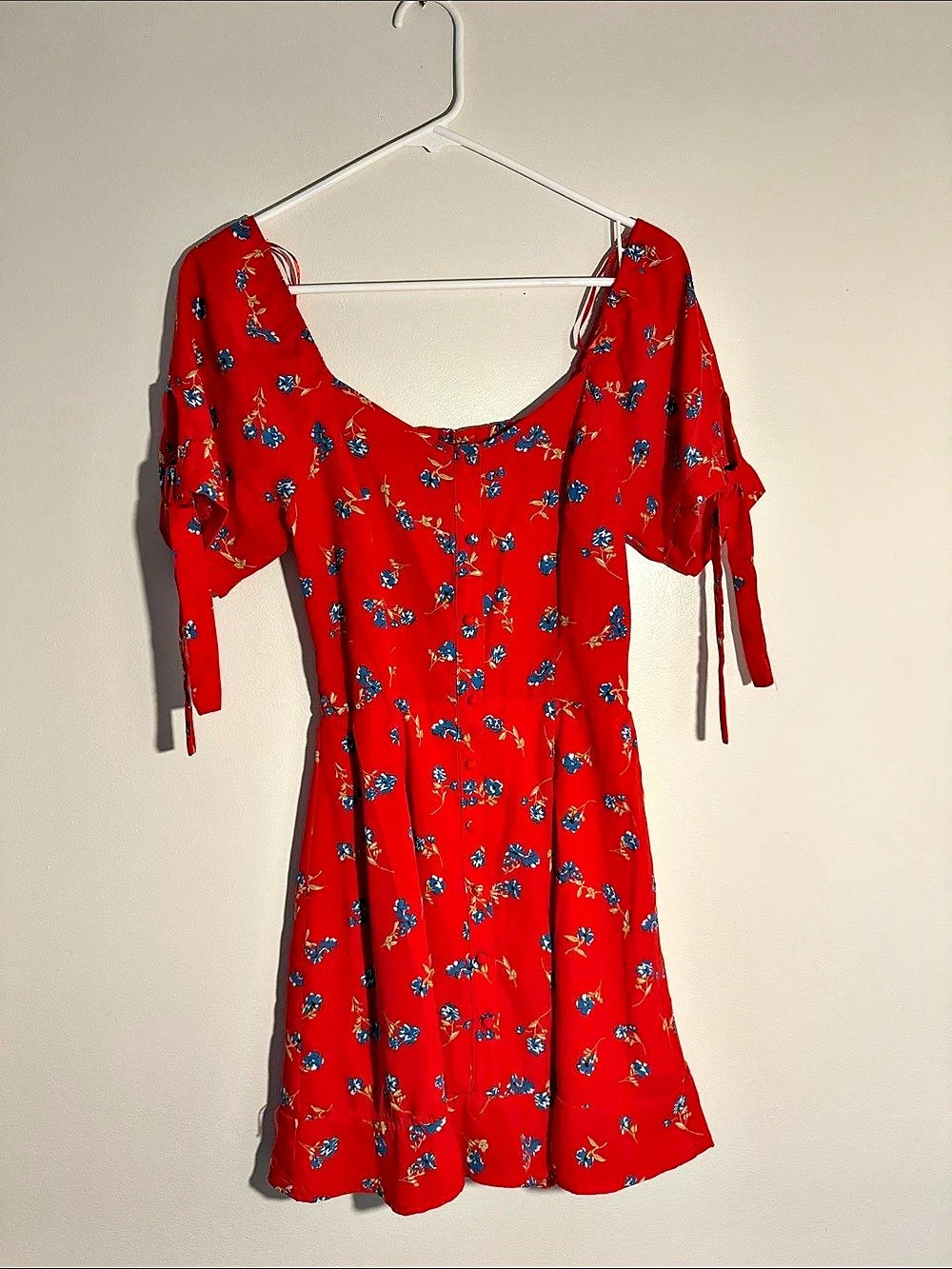 SIENNA SKY Floral Mini Dress Size Small Like New